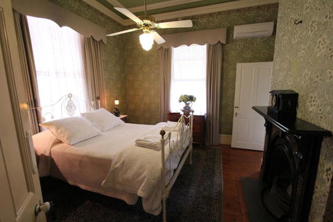 Palm House - Accommodation Sunshine Coast 3