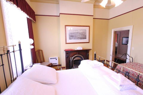 Palm House - Accommodation Sunshine Coast 1