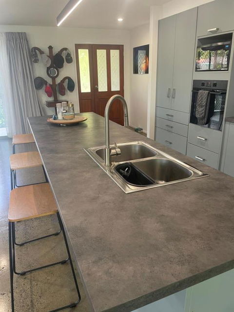 Pandanus Paradise. Newly Renovated 4 Bedroom Home - Accommodation Sunshine Coast 3