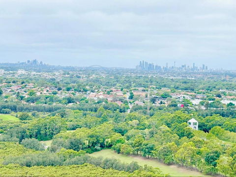 Panoramic City View 3bedroom Condo Wi-Fi Parking - Accommodation Sunshine Coast 1