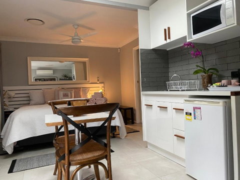 Paperbark Bed & Breakfast - Accommodation Sunshine Coast 1