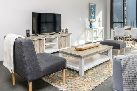 Paradise In Popular Pier Complex Apt - Kingston - Accommodation Sunshine Coast 0