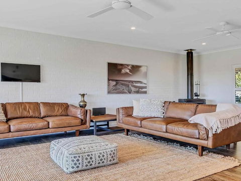 Pauls Farmhouse - Accommodation Sunshine Coast 1