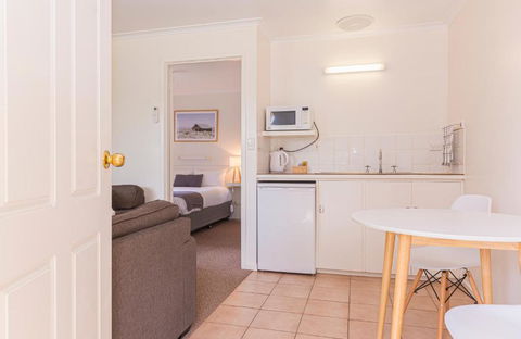 Penola Coonawarra Caravan Park - Accommodation Sunshine Coast 3