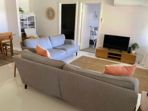 Peaceful Seaside Cottage - Accommodation Sunshine Coast 3