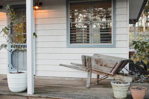 Peony Farm Green Cottage - Accommodation Sunshine Coast 2