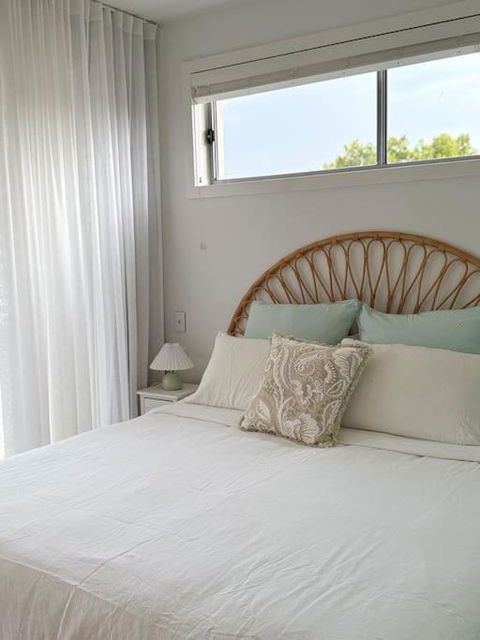 Perfect Summer Lake House - Accommodation Sunshine Coast 2