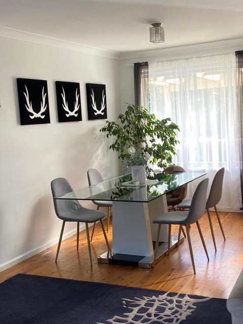 Perfectly Located House With A Big Backyard. - Accommodation Sunshine Coast 2