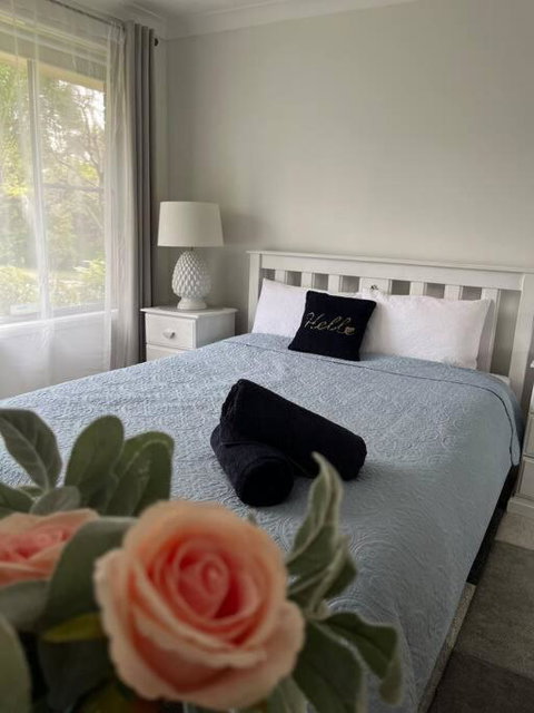 Perfectly Located House With A Big Backyard. - Accommodation Sunshine Coast 0