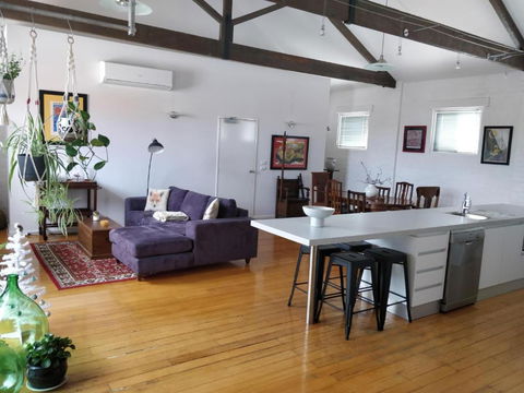 Pips On Mitchell - Beautiful Historic Apartment - Accommodation Sunshine Coast 2