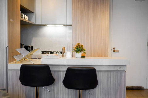 PM Residences - Modern Luxury 2BR Apt W Parking - Accommodation Sunshine Coast 2