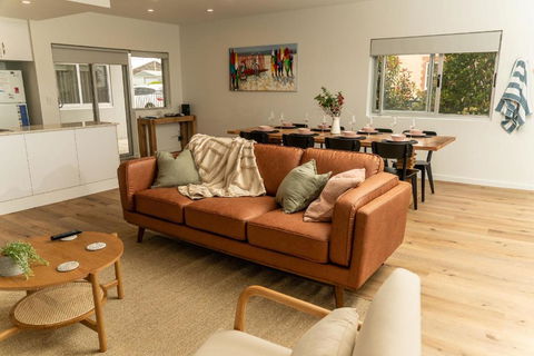 Port Vincent Seaside Apartments - Apartment 2 - Accommodation Sunshine Coast 2