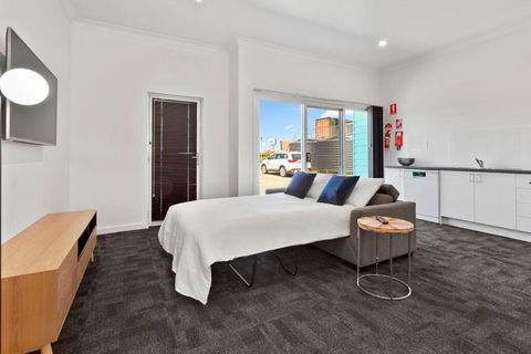 Port Lincoln Shark Apartment 4 - Accommodation Sunshine Coast 3