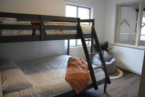 Raeside Home - Accommodation Sunshine Coast 3