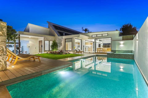 Raven6, Noosa Sound - Accommodation Sunshine Coast 0