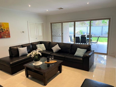 Premium Barossa Getaway - Accommodation Sunshine Coast 1