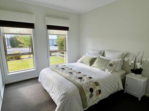Premium Barossa Getaway - Accommodation Sunshine Coast 3