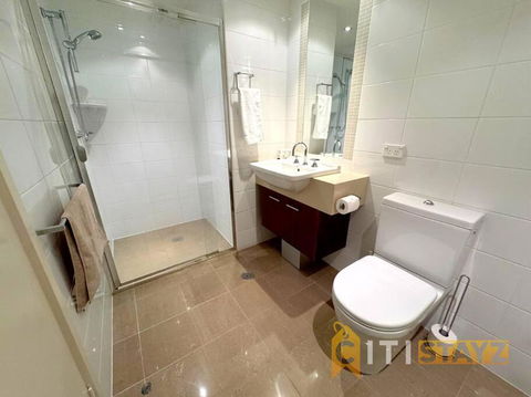 Pretty Penthouse - Close To ANU - Accommodation Sunshine Coast 2