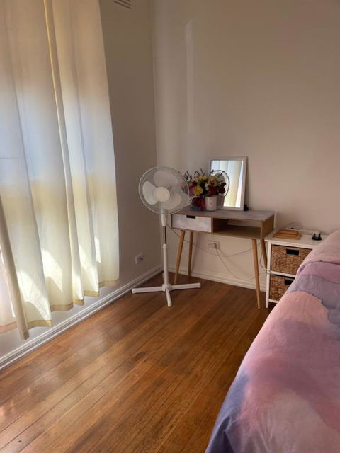 Private Room Near Melbourne Airport - Accommodation Sunshine Coast 0