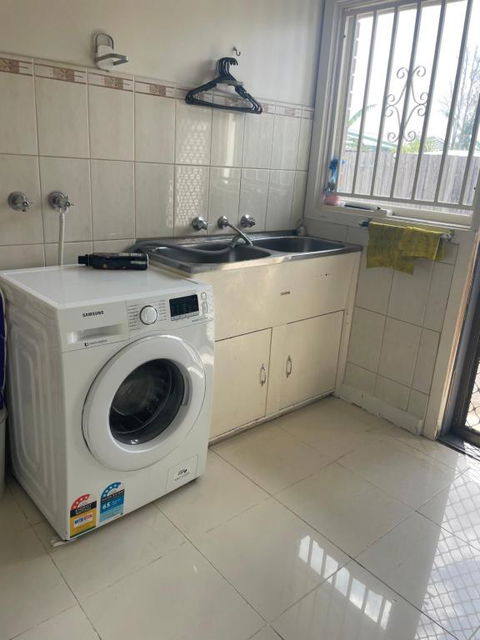 Private Room Near Melbourne Airport - Accommodation Sunshine Coast 1