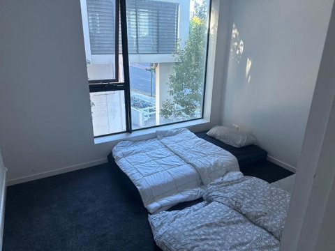 Private Rooms - Accommodation Sunshine Coast 2