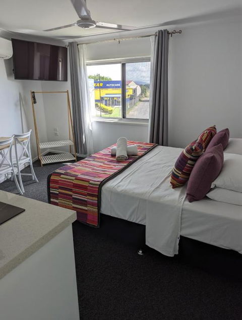 PROSERPINE MOTOR LODGE - Accommodation Sunshine Coast 3