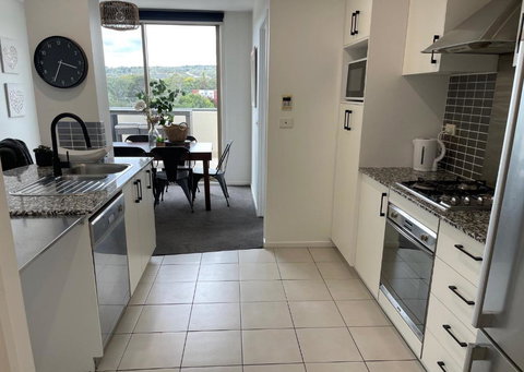 Qbn Cracker: 2BR, 2BA, 2 Secure B/ Ment Car Parks - Accommodation Sunshine Coast 3