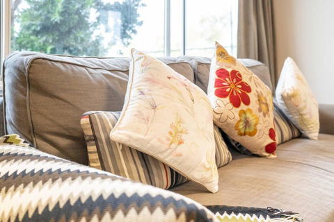 Quaint Auchenflower 1B1B Apt W Parking Close To UQ - Accommodation Sunshine Coast 1