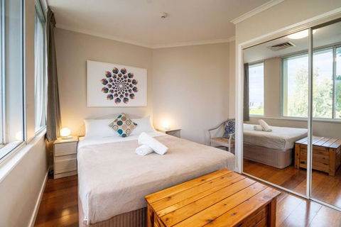 Quaint Auchenflower 1B1B Apt W Parking Close To UQ - Accommodation Sunshine Coast 3
