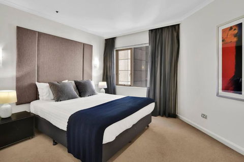 Quality Apartment In The Rocks GLO1203 - Accommodation Sunshine Coast 2