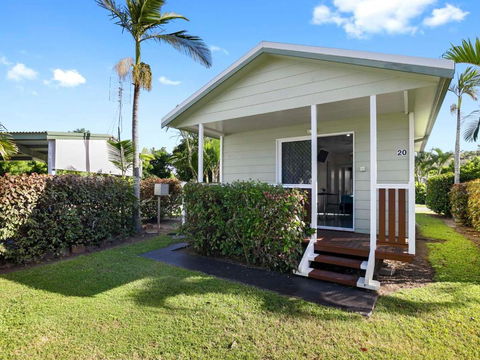 Queens Beach Tourist Village - Accommodation Sunshine Coast 1