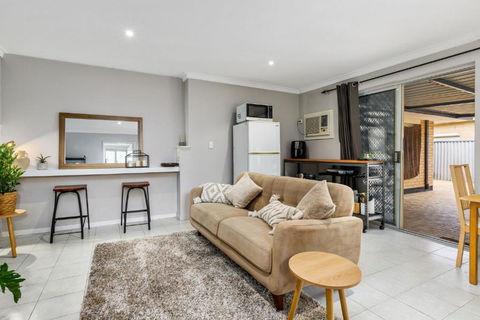 Quiet & Comfy - Accommodation Sunshine Coast 1