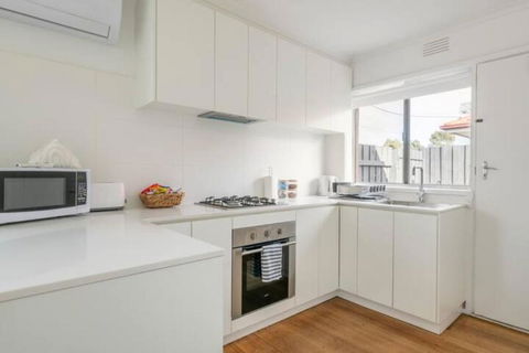 Quiet & Private With City Access And Free Wifi - Accommodation Sunshine Coast 0