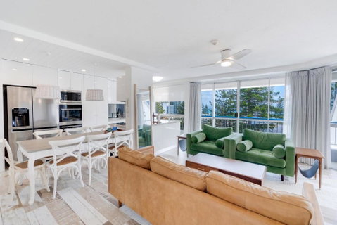 Rainbow Bay - 2BR Haven - Accommodation Sunshine Coast 0