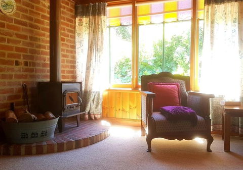 Red Brier Cottage Accommodation - Accommodation Sunshine Coast 0
