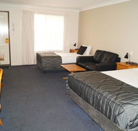 Asters On James Motor Inn - Accommodation Sunshine Coast