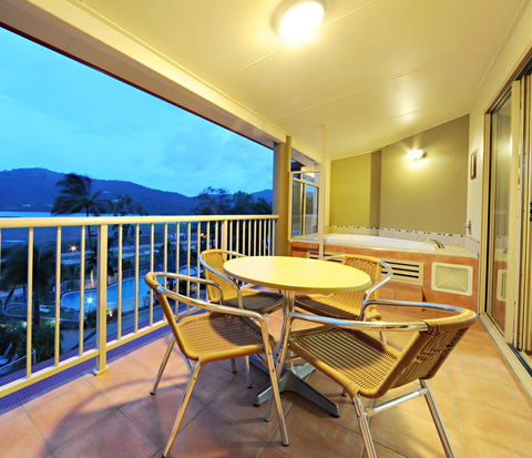 At Boathaven Bay Holiday Apartments - Accommodation Sunshine Coast 3