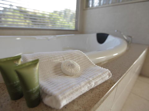 At The Gap Holiday Home - Accommodation Sunshine Coast 1
