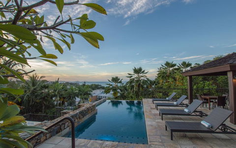 At Water's Edge Resort - Accommodation Sunshine Coast 2