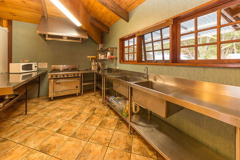 Augusta Sheoak Chalets - Accommodation Sunshine Coast 2