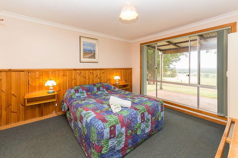 Augusta Sheoak Chalets - Accommodation Sunshine Coast 1