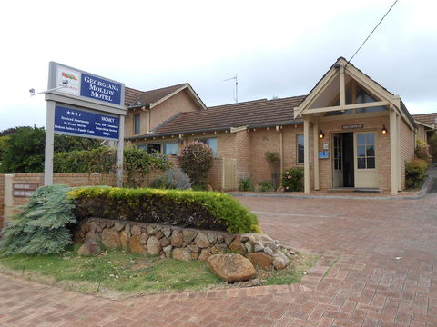 Augusta's Georgiana Molloy Motel - Accommodation Sunshine Coast 0