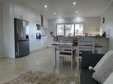 Aveley Equestrian Cottage - Accommodation Sunshine Coast 0