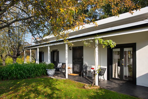 Aysgarth - Accommodation Sunshine Coast 0