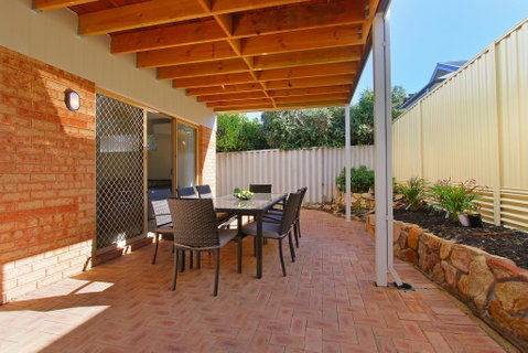 Azure Villa - Accommodation Sunshine Coast 2