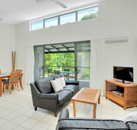 Baden 46 - Rainbow Shores Walk To Beach Top Floor Air conditioned Unit Pools - Accommodation Sunshine Coast