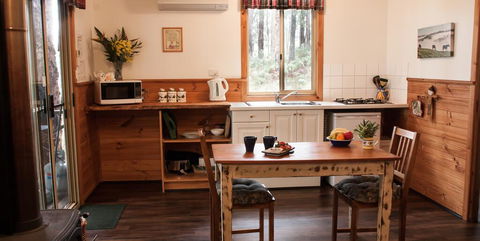 Balingup Heights Hilltop Forest Cottages - Accommodation Sunshine Coast 2
