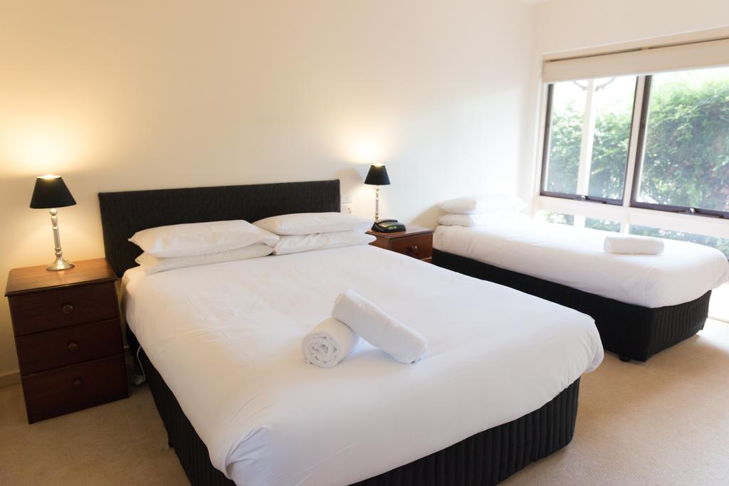 Springbank VIC Accommodation Sunshine Coast