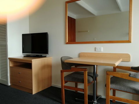 Banjo Paterson Motor Inn - Accommodation Sunshine Coast 1