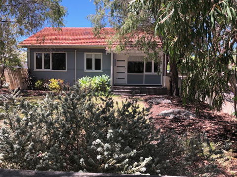 Barefoot Beach Cottage - Busselton - Accommodation Sunshine Coast 2